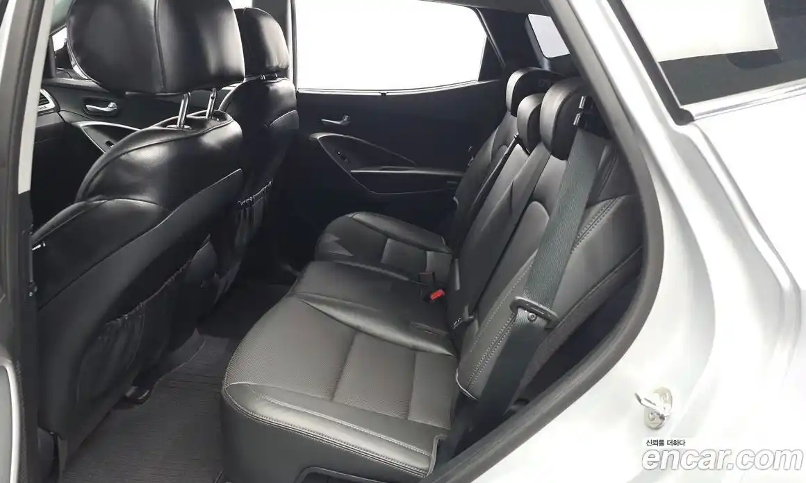 Hyundai Santa Fe 2015 2.0 гидро в Москве № 1537133, фото 16