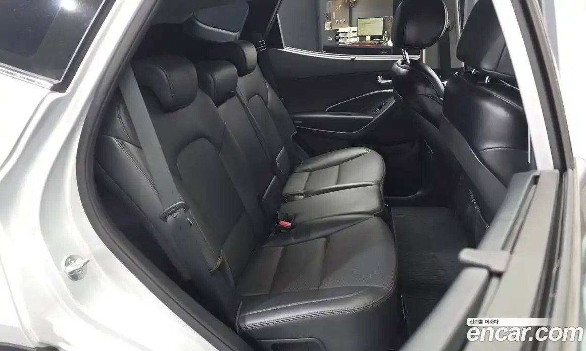 Hyundai Santa Fe 2015 2.0 гидро в Москве № 1537133, фото 18