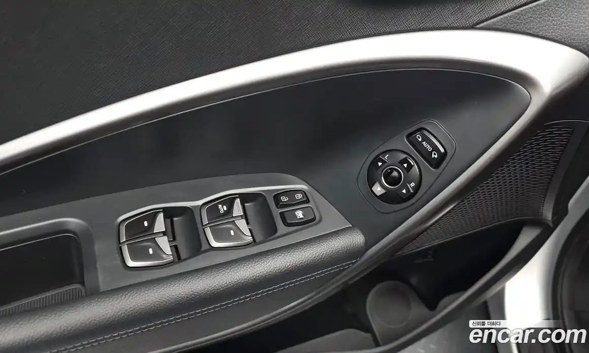 Hyundai Santa Fe 2015 2.0 гидро в Москве № 1537133, фото 29