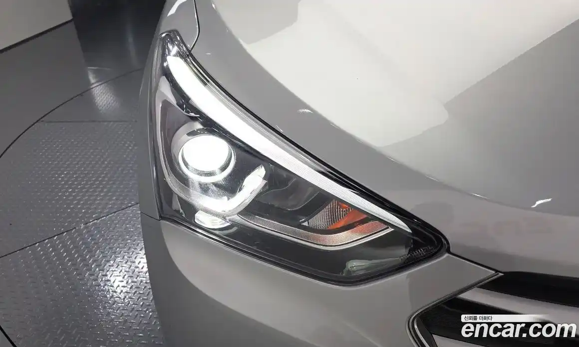 Hyundai Santa Fe 2015 2.0 гидро в Москве № 1537133, фото 8