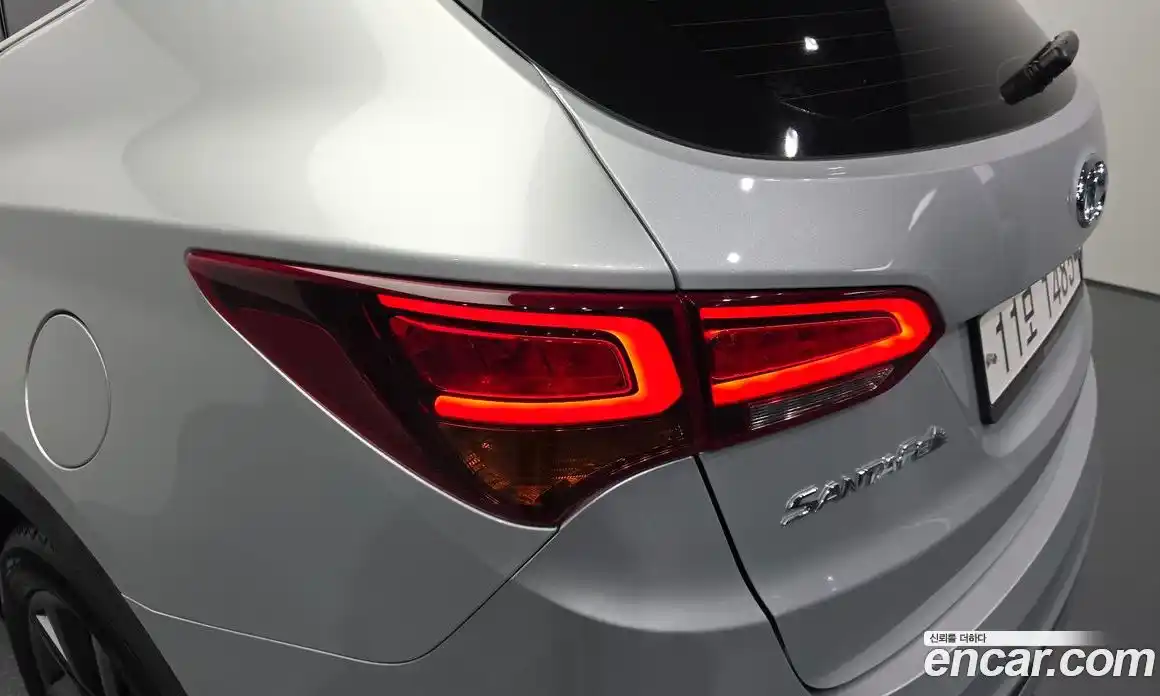 Hyundai Santa Fe 2015 2.0 гидро в Москве № 1537133, фото 9