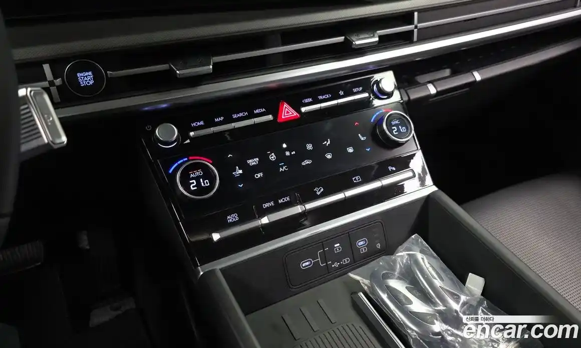 Hyundai Santa Fe 2024 1.6 гидро в Москве № 1537221, фото 23