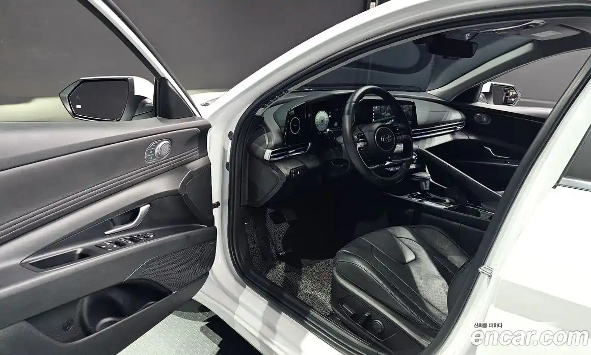 Hyundai Avante 2023 1.6 гидро в Москве № 1537430, фото 13