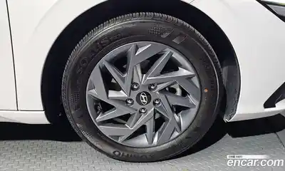 Hyundai Avante 2023 1.6 гидро в Москве № 1537430, миниатюра 5