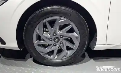 Hyundai Avante 2023 1.6 гидро в Москве № 1537430, миниатюра 7
