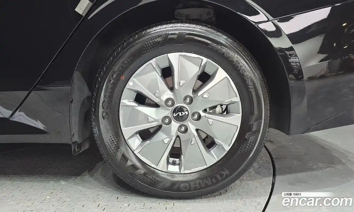 Kia K5 2025 2.0 гидро в Москве № 1537973, фото 7