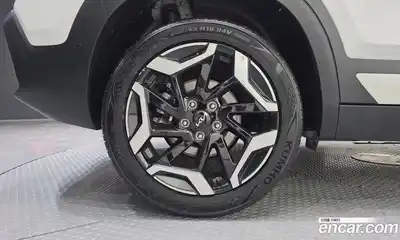Kia Seltos 2024 1.6 гидро в Москве № 1538083, миниатюра 5