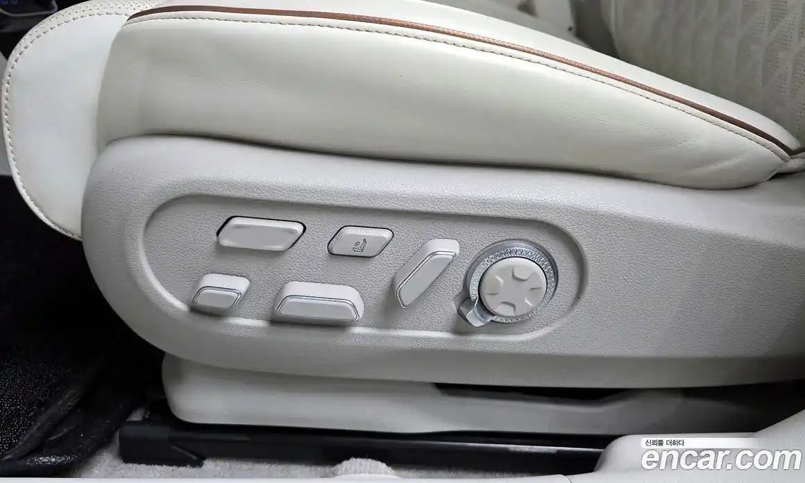 Genesis GV60 2023 0.1 гидро в Москве № 1611859, фото 31