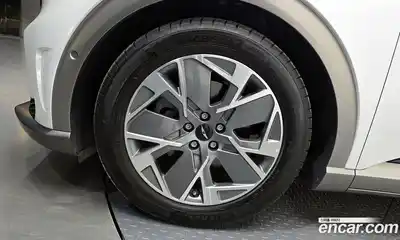 Genesis GV60 2023 0.1 гидро в Москве № 1611859, миниатюра 5