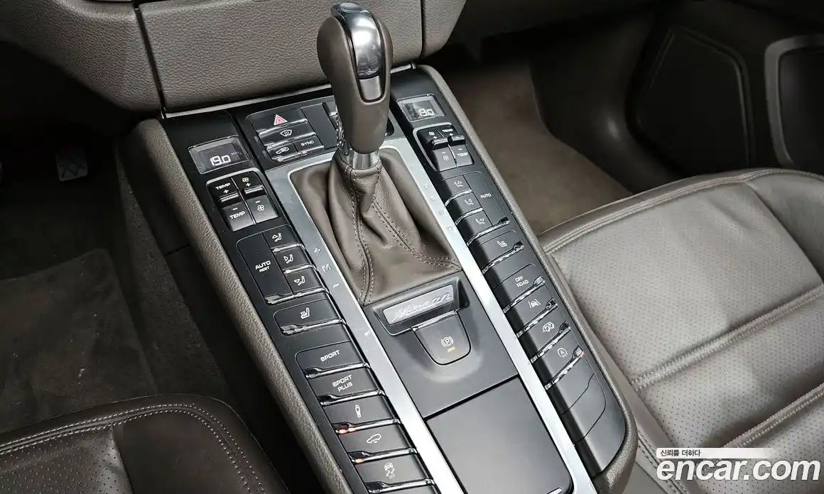Porsche Macan 2018 3.0 гидро в Москве № 165406, фото 9