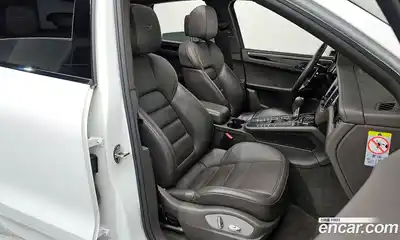 Porsche Macan 2018 3.0 гидро в Москве № 165406, миниатюра 10