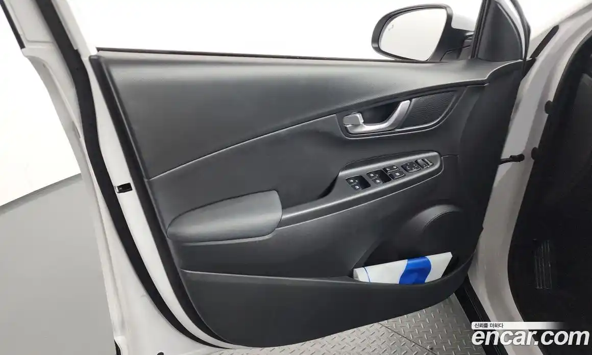 Hyundai Kona 2022 1.6 гидро в Москве № 1684085, фото 14