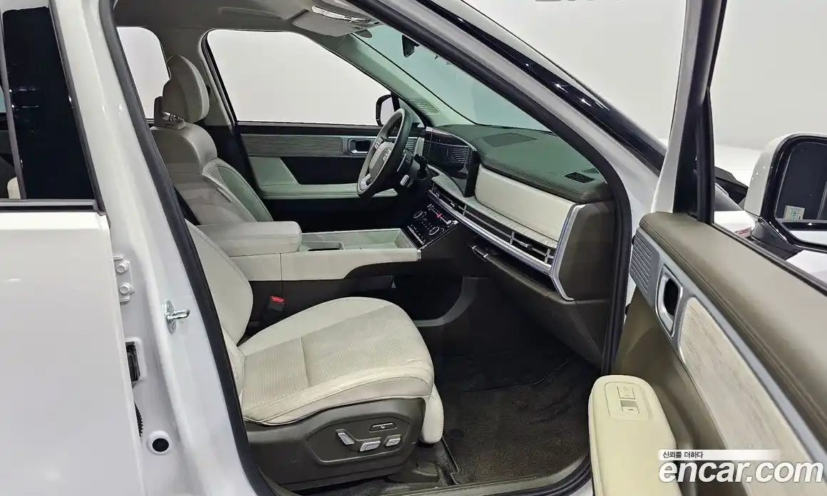 Hyundai Santa Fe 2024 2.5 гидро в Москве № 1684139, фото 17