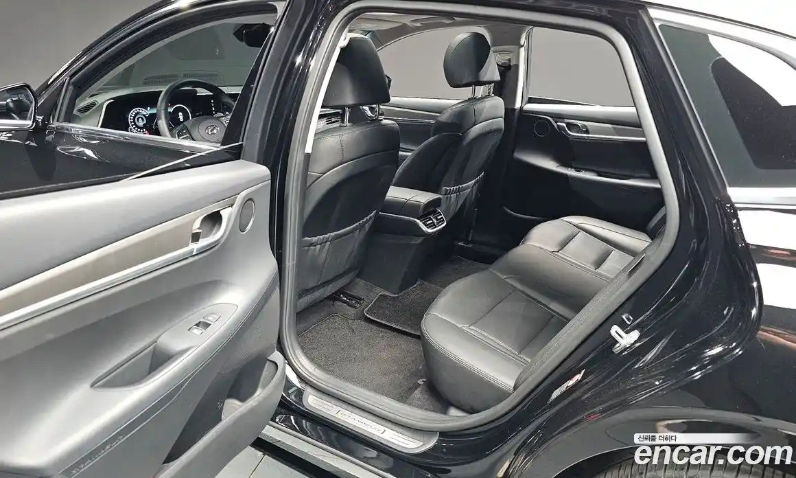 Hyundai Grandeur 2022 2.5 гидро в Москве № 1684240, фото 16