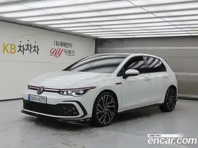 Volkswagen Golf, 2024