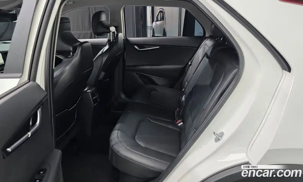 Kia Niro 2025 1.6 гидро в Москве № 1758132, фото 17
