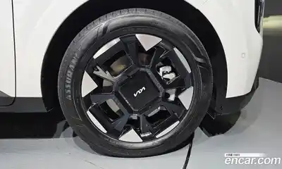 Kia Canival 2024 2.2 гидро в Москве № 1758360, миниатюра 7