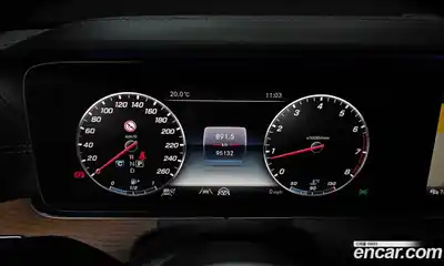 Mercedes-Benz E-Class 2020 2.0 гидро в Москве № 1762875, миниатюра 11