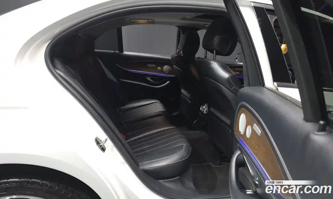 Mercedes-Benz E-Class 2020 2.0 гидро в Москве № 1762875, фото 18
