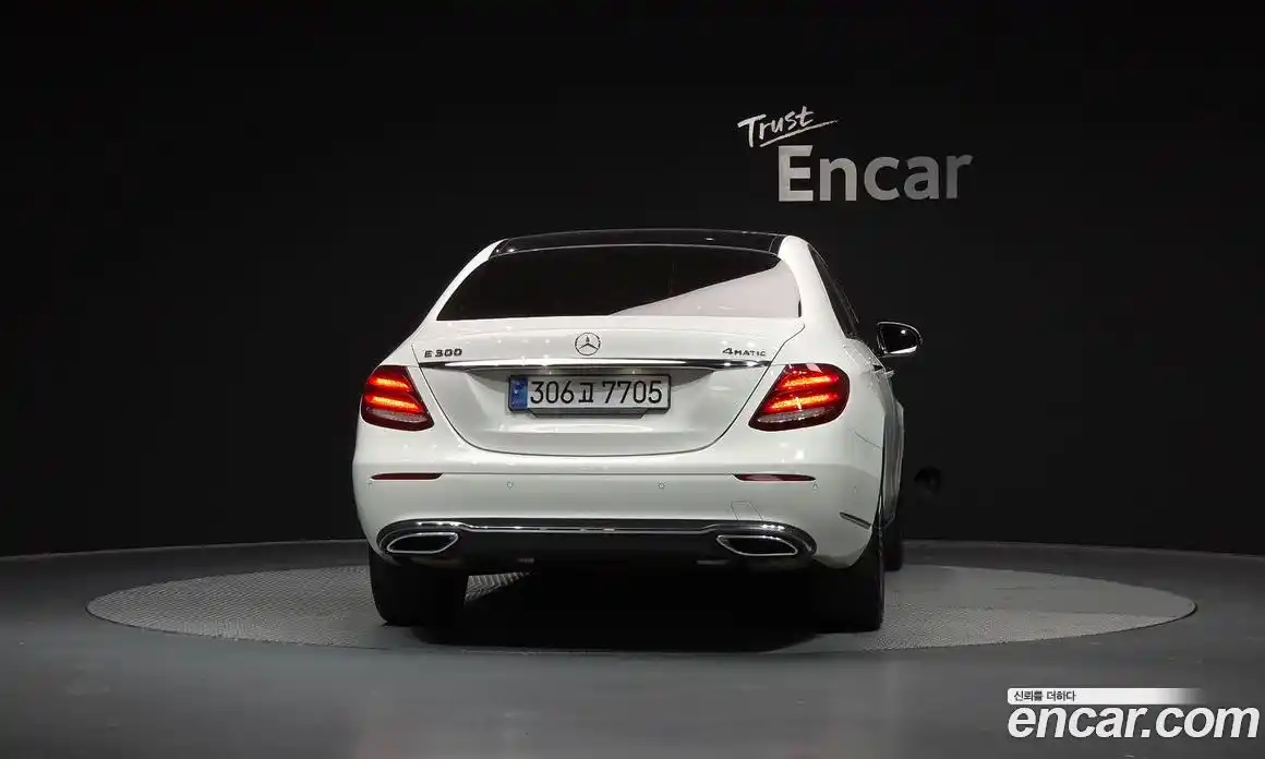 Mercedes-Benz E-Class 2020 2.0 гидро в Москве № 1762875, фото 4