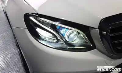 Mercedes-Benz E-Class 2020 2.0 гидро в Москве № 1762875, миниатюра 8