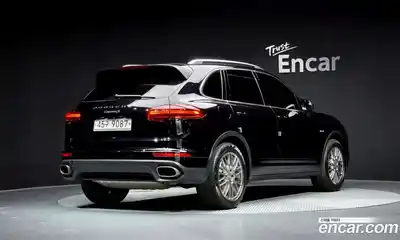 Porsche Cayenne, 2015