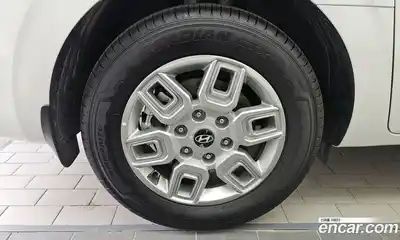 Hyundai Staria 2025 2.2 гидро в Москве № 1830363, миниатюра 5