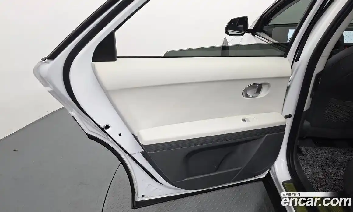 Hyundai Ioniq 5 2024 0.1 гидро в Москве № 1830583, фото 15