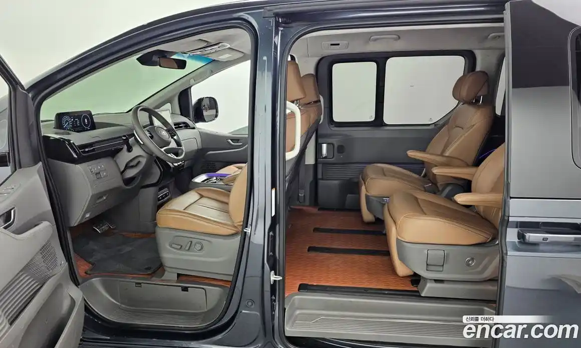 Hyundai Staria 2024 1.6 гидро в Москве № 1830688, фото 13