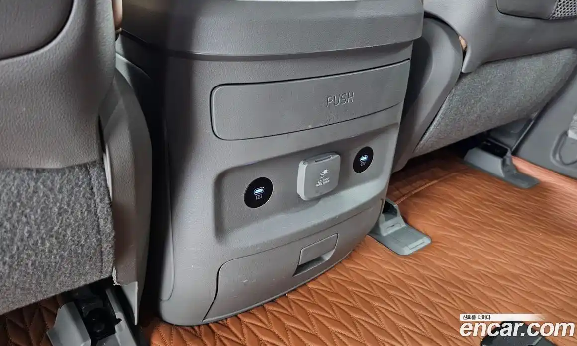 Hyundai Staria 2024 1.6 гидро в Москве № 1830688, фото 30