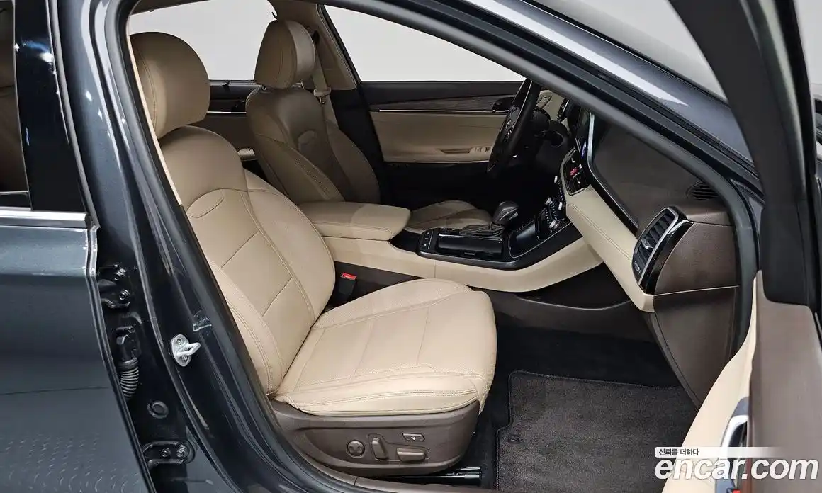 Hyundai Grandeur 2019 3.0 гидро в Москве № 1830976, фото 15