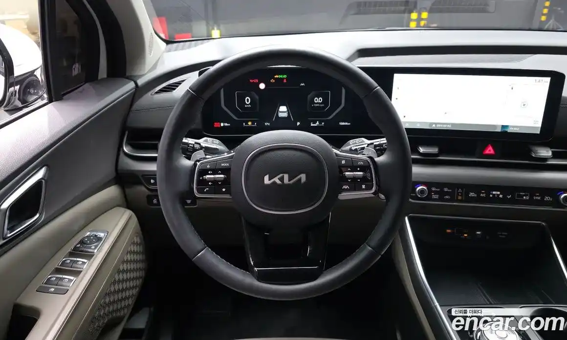Kia Canival 2023 3.5 гидро в Москве № 1831456, фото 19