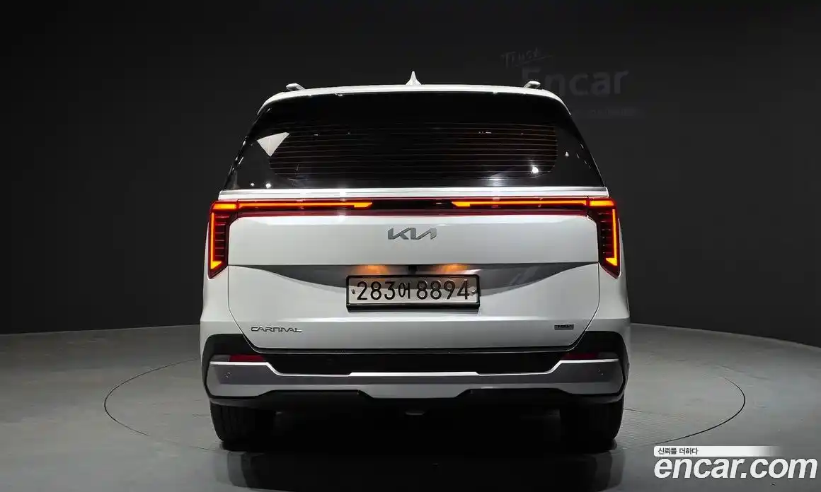 Kia Canival 2025 1.6 гидро в Москве № 1831623, фото 4