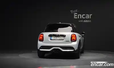 Mini Cooper 2021 2.0 гидро в Москве № 188489, миниатюра 4