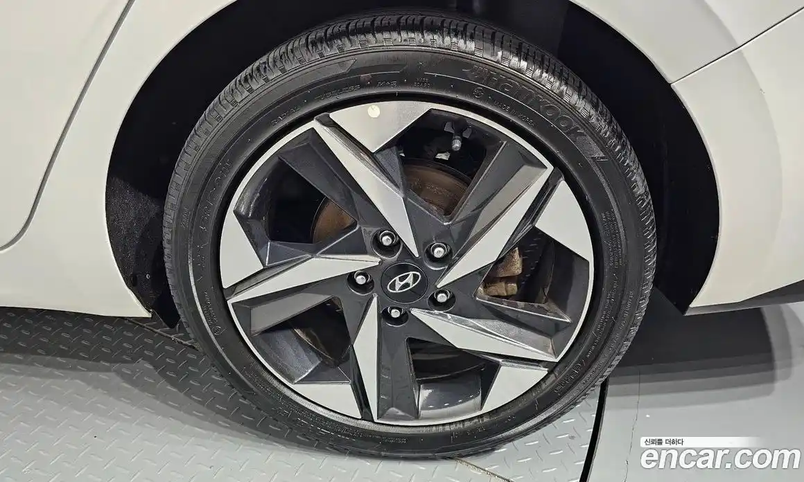Hyundai Avante 2023 1.6 гидро в Москве № 1904018, фото 7