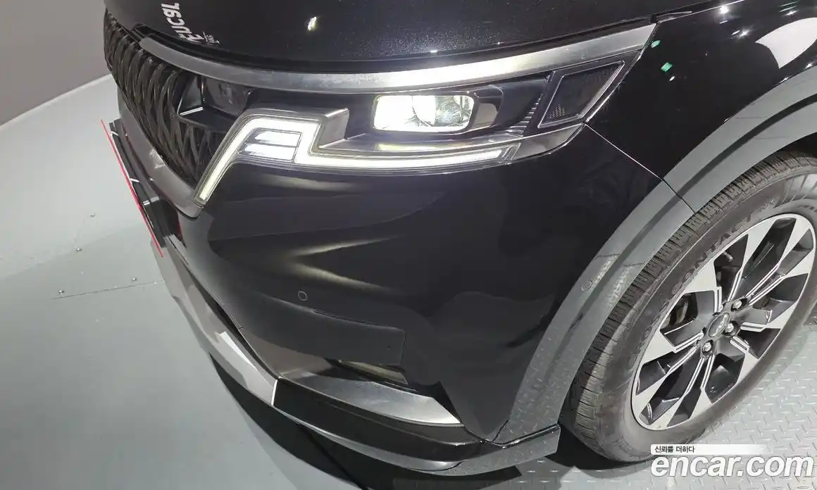 Kia Canival 2023 3.5 гидро в Москве № 1904579, фото 8