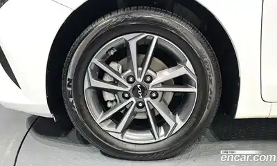 Kia K3 2023 1.6 гидро в Москве № 1904585, миниатюра 5