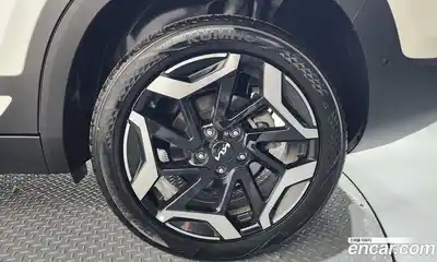 Kia Seltos 2023 1.6 гидро в Москве № 1904818, миниатюра 7