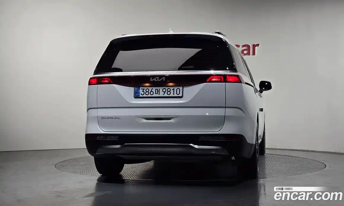 Kia Canival 2022 3.5 гидро в Москве № 1904969, фото 4