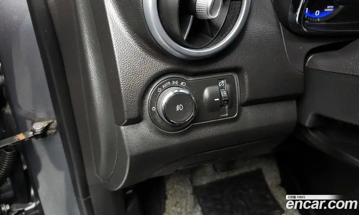 Chevrolet Trax 2015 1.4 гидро в Москве № 1908070, фото 17
