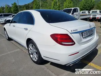Mercedes-Benz E-Class 2017 2.0 гидро в Москве № 1909389, миниатюра 4