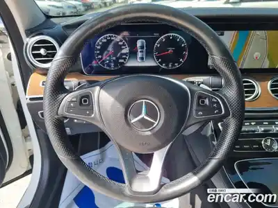 Mercedes-Benz E-Class 2017 2.0 гидро в Москве № 1909389, миниатюра 7