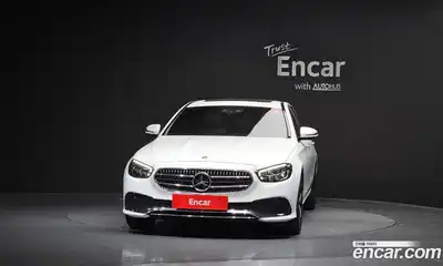 Mercedes-Benz E-Class 2021 2.0 гидро в Москве № 1910224, миниатюра 3
