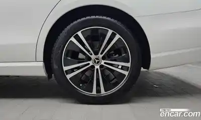 Mercedes-Benz E-Class 2021 2.0 гидро в Москве № 1910224, миниатюра 7