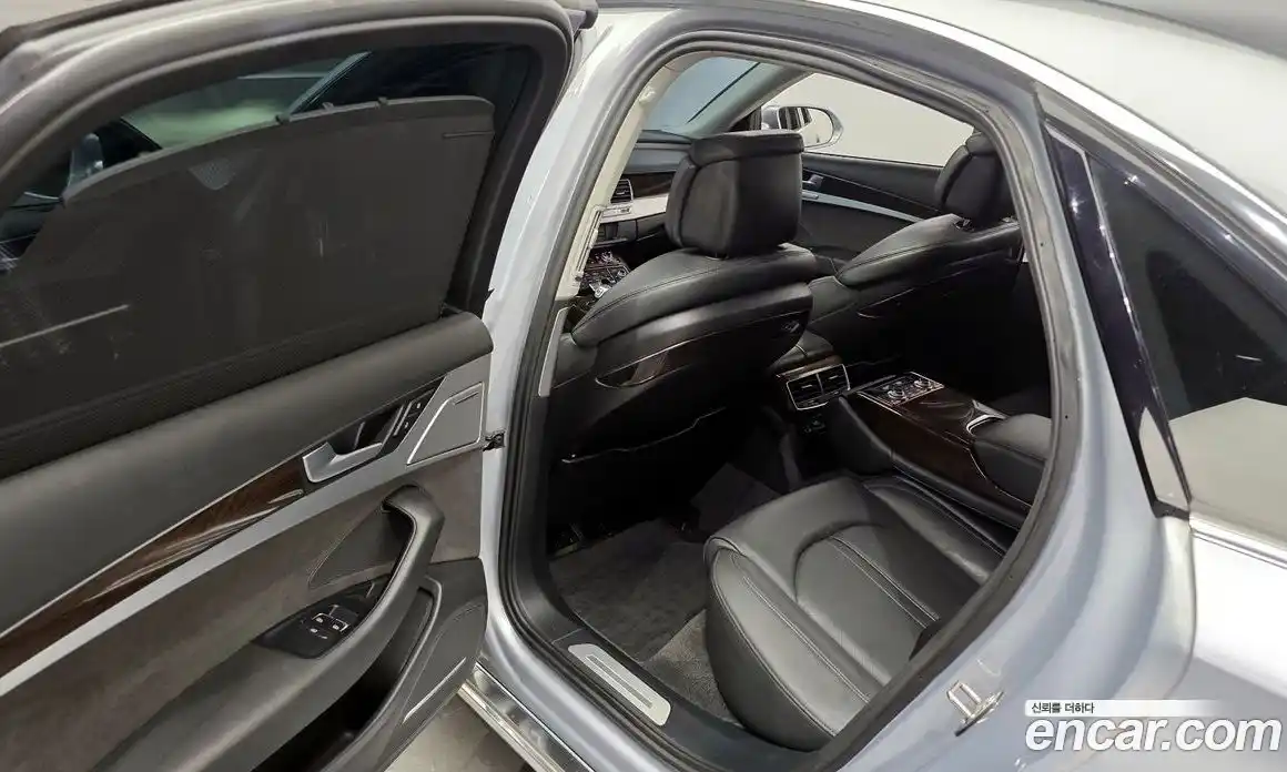Audi A8 2014 4.1 гидро в Москве № 1911872, фото 11