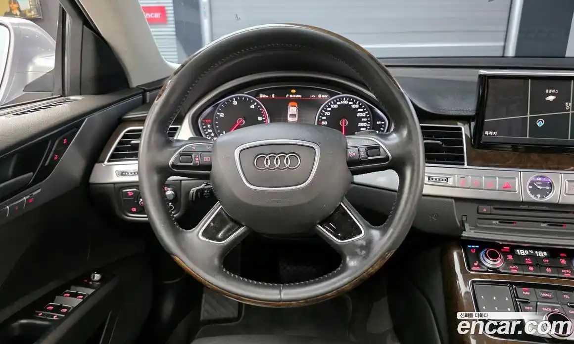 Audi A8 2014 4.1 гидро в Москве № 1911872, фото 12