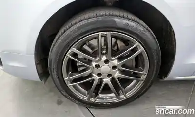 Audi A8 2014 4.1 гидро в Москве № 1911872, миниатюра 5
