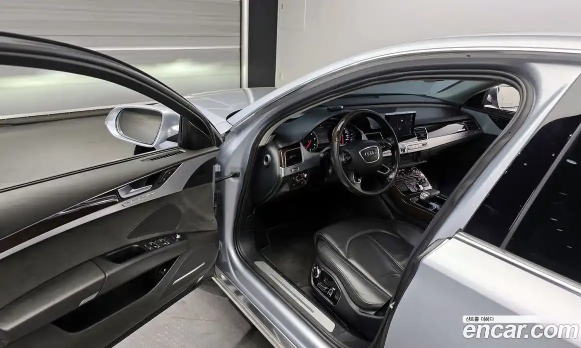 Audi A8 2014 4.1 гидро в Москве № 1911872, фото 10