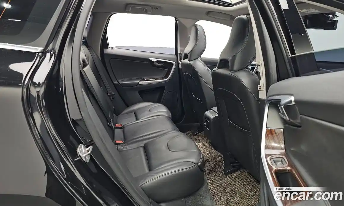 Volvo XC60 2016 2.0 гидро в Москве № 1913165, фото 17