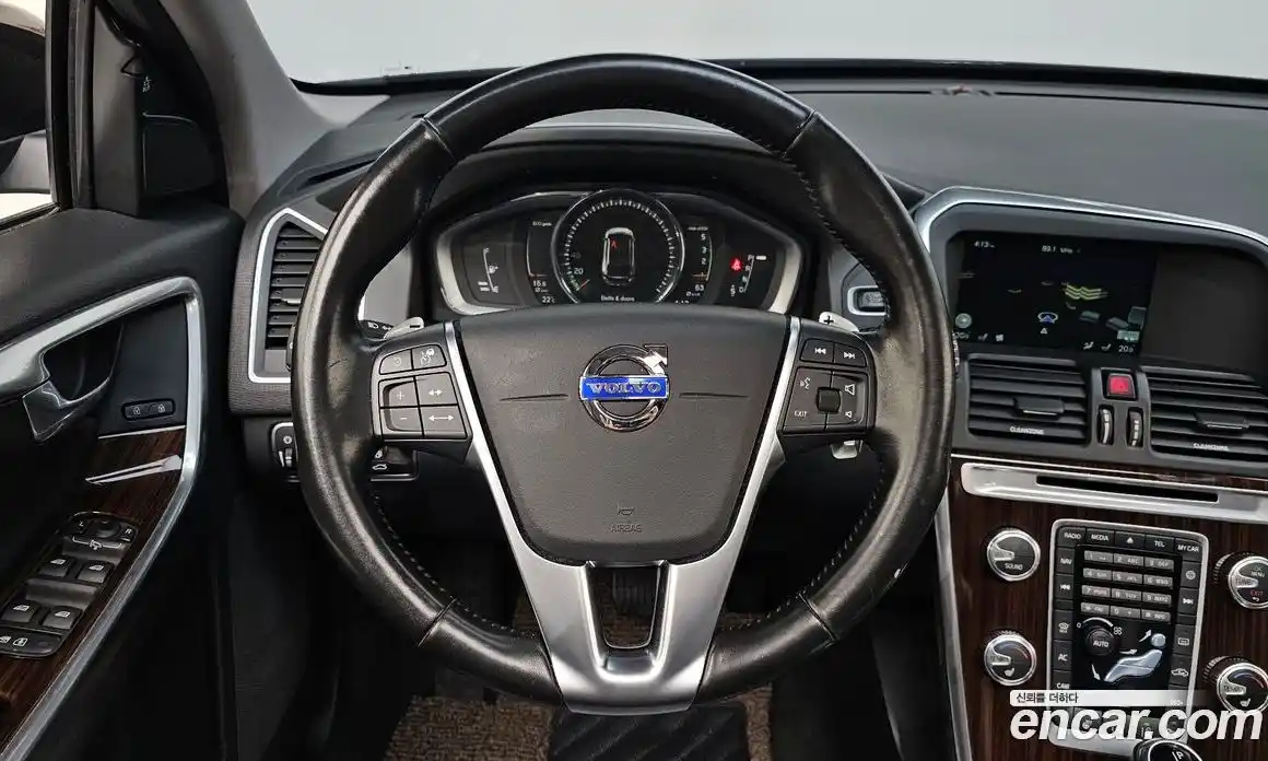 Volvo XC60 2016 2.0 гидро в Москве № 1913165, фото 18